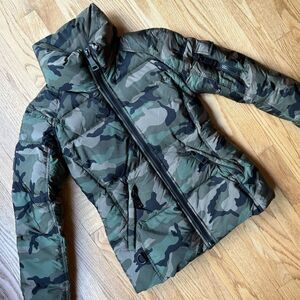 SAM. Freestyle Camo Down Feather Puffer Coat S